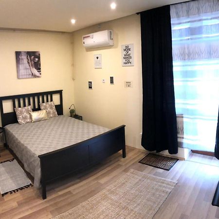 Black & White Apartments • Black Eger Ngoại thất bức ảnh