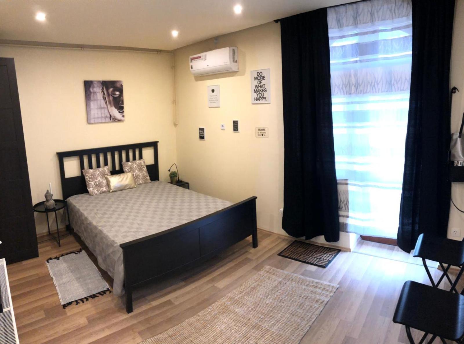 Black & White Apartments • Black Eger Ngoại thất bức ảnh