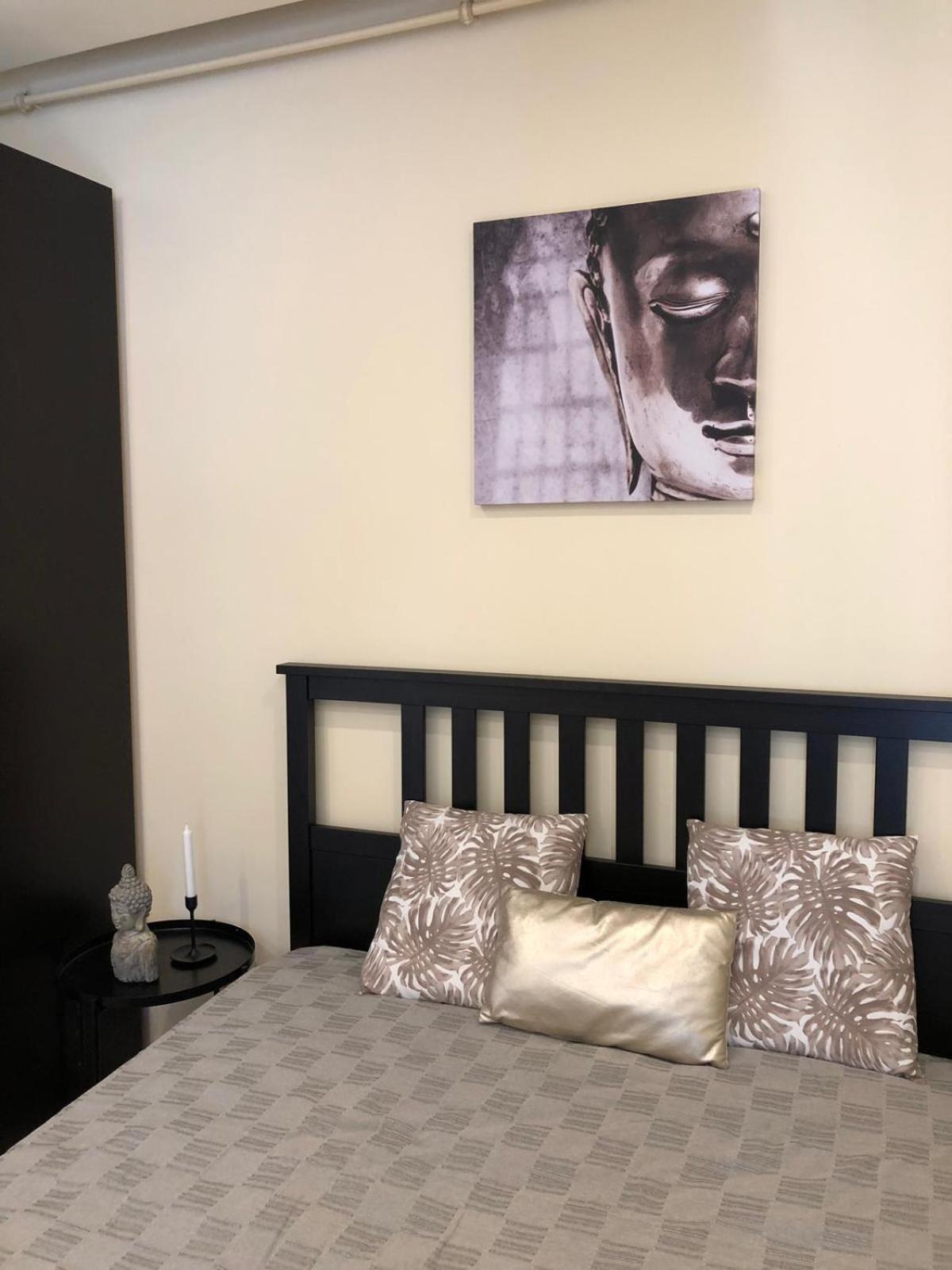 Black & White Apartments • Black Eger Ngoại thất bức ảnh